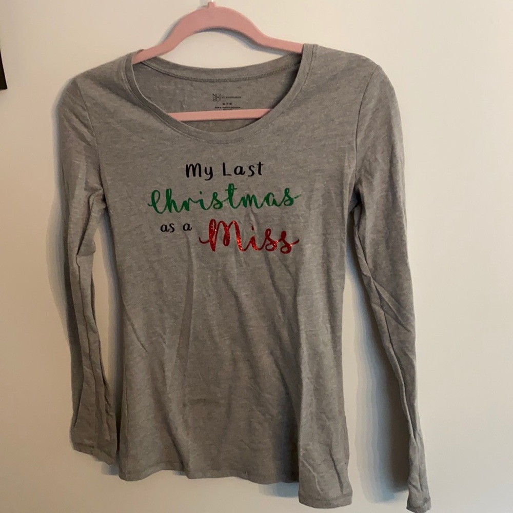 🟢10/$10 - Christmas top